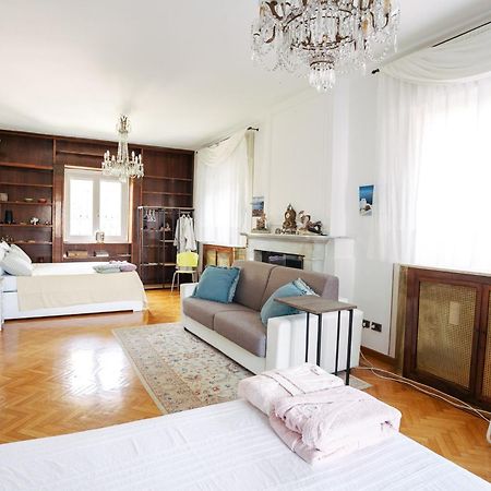 ديسينسانو ديل غاردا Bed&Breakfast Relax In The Lake المظهر الخارجي الصورة