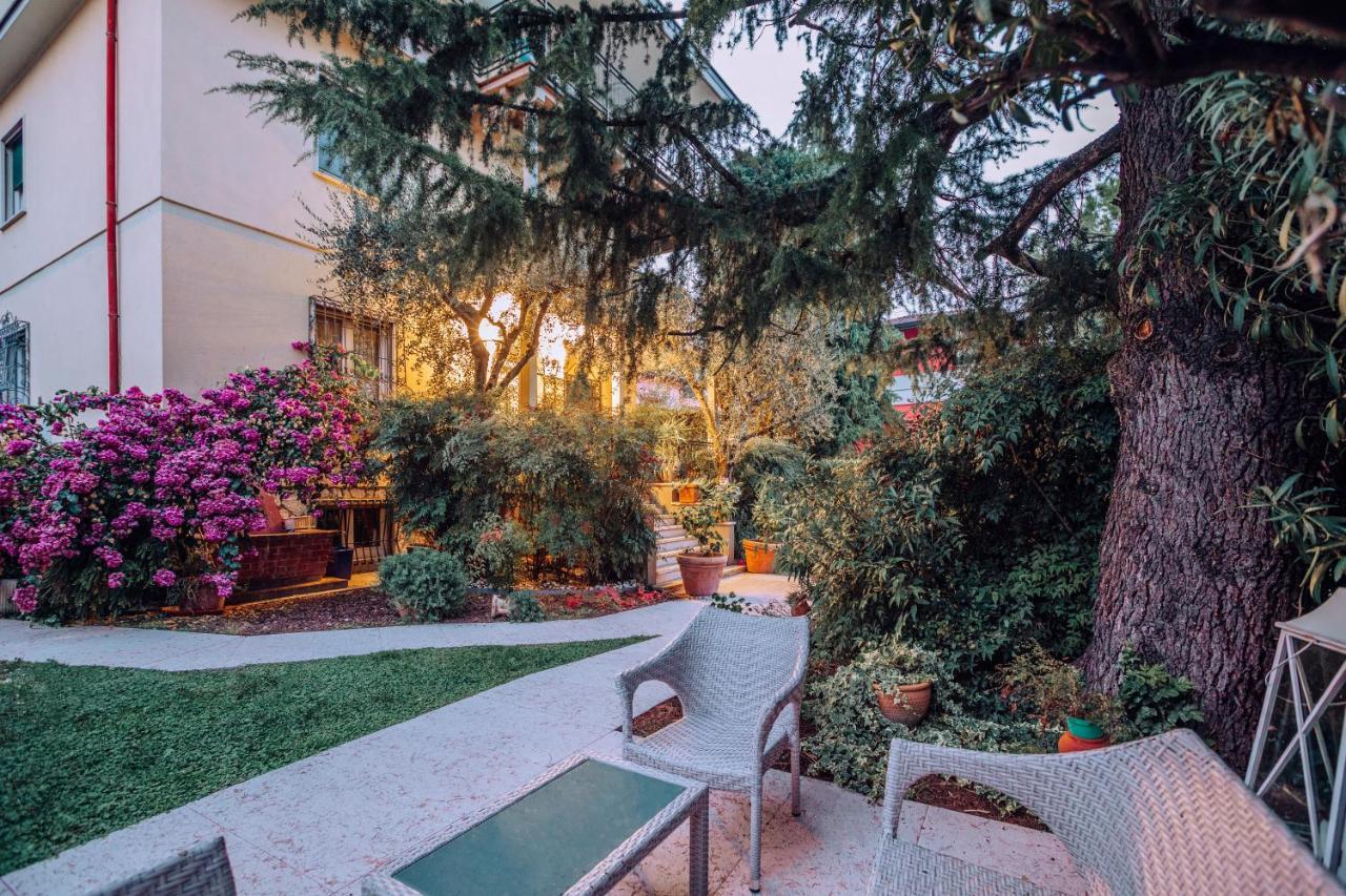 ديسينسانو ديل غاردا Bed&Breakfast Relax In The Lake المظهر الخارجي الصورة