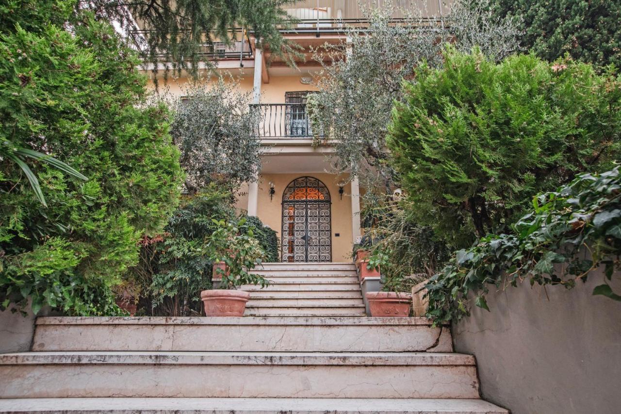 ديسينسانو ديل غاردا Bed&Breakfast Relax In The Lake المظهر الخارجي الصورة